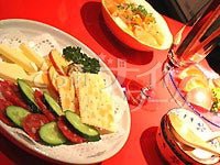 服装も!シフトも自由!すなわちアナタの自由!!気楽に働ける!