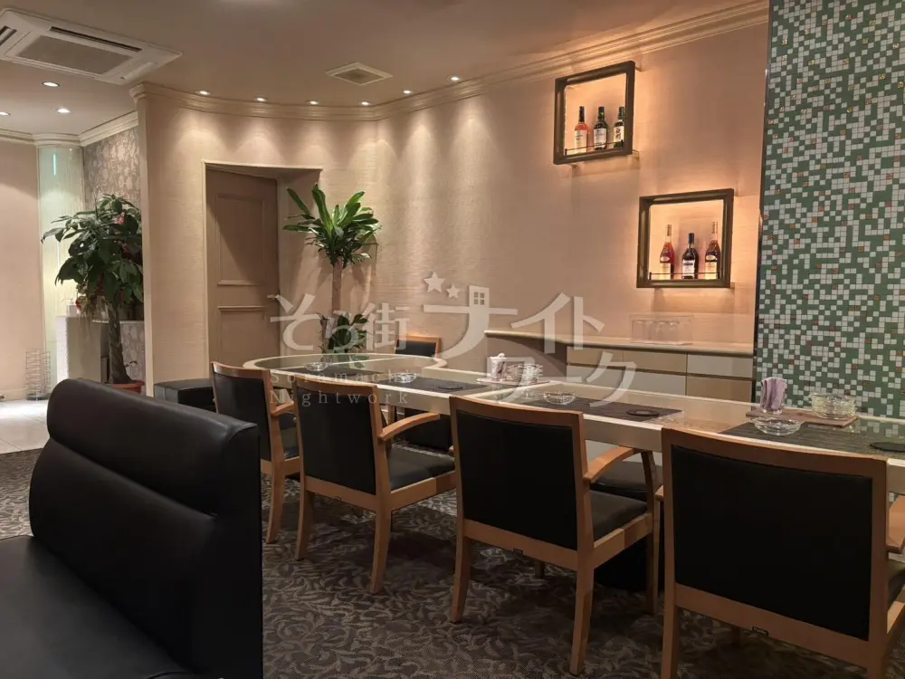 未経験の方でも2500円~!20代~30代の方楽しく活躍中♪