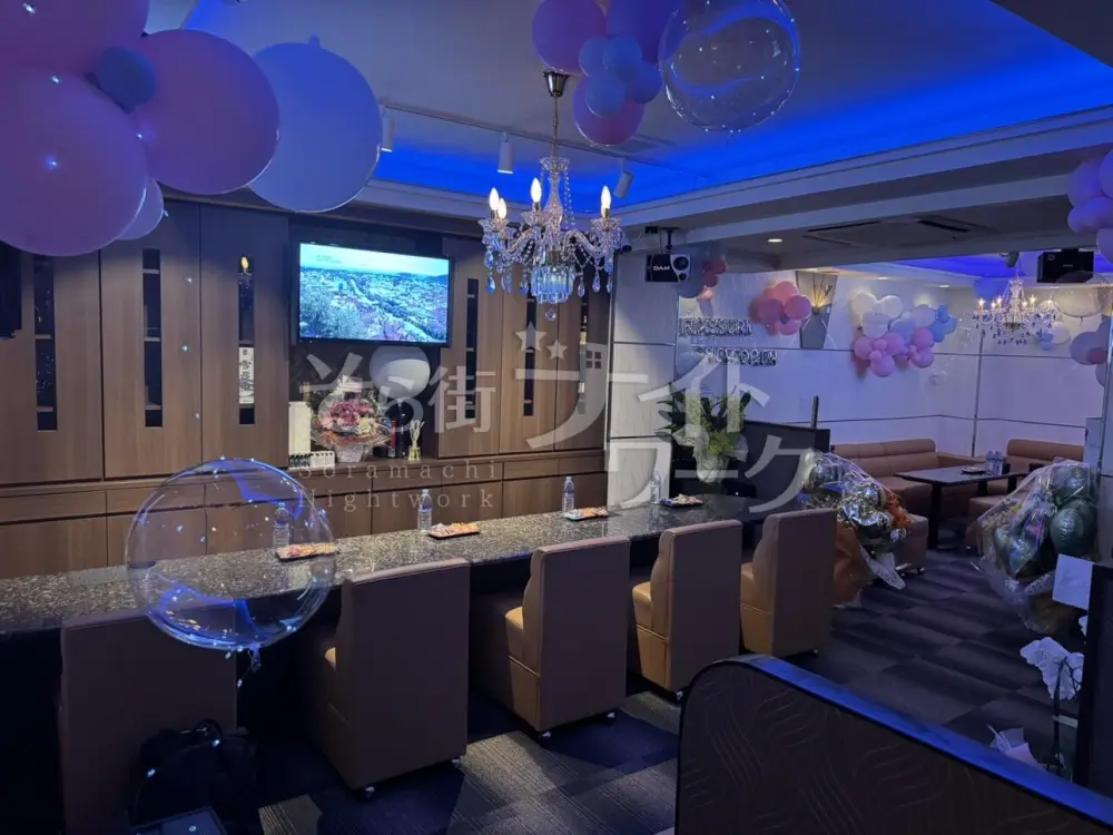 《新OPEN》こだわり高待遇&高時給★ママの居ないラウンジ♪