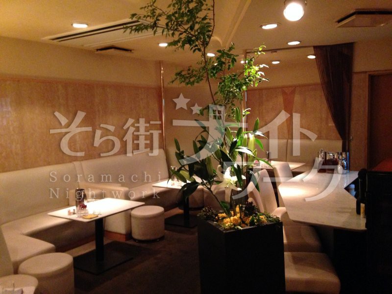 【高時給】時給3000円～！未経験の子も活躍できるお店です♪