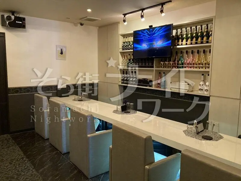 稼がせるのが当たり前!慕われ店長のモットーは「楽しく稼ごう」♪