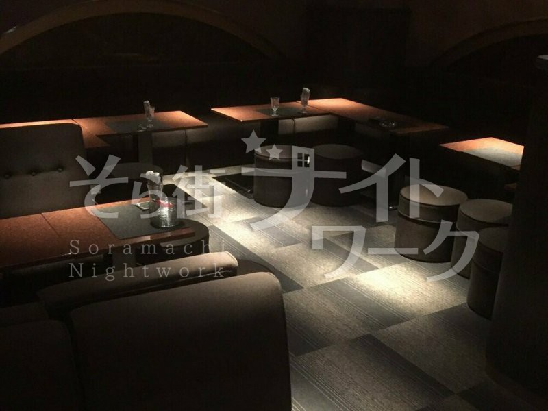 コスプレしながら楽しく働けるお店★ノルマ、番号交換なし！