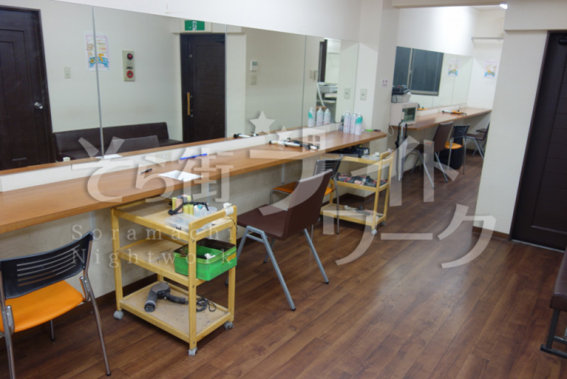 京都左京区 コンパニオン 派遣コンパニオンPeaceのバイト求人