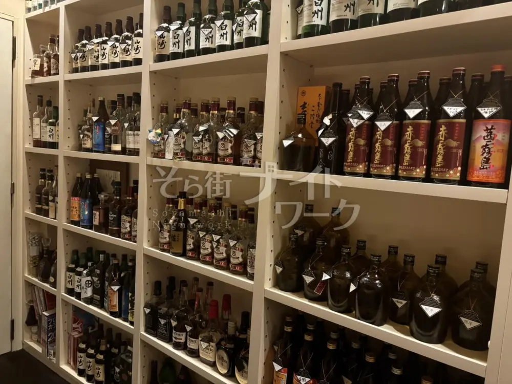 カウンターメインの小さなお店★おっとりママは聞き上手♪日払い◎