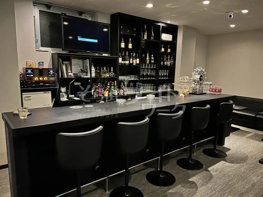 まだまだ新店気分♪30代・40代も活躍!日払い&無料送迎◎
