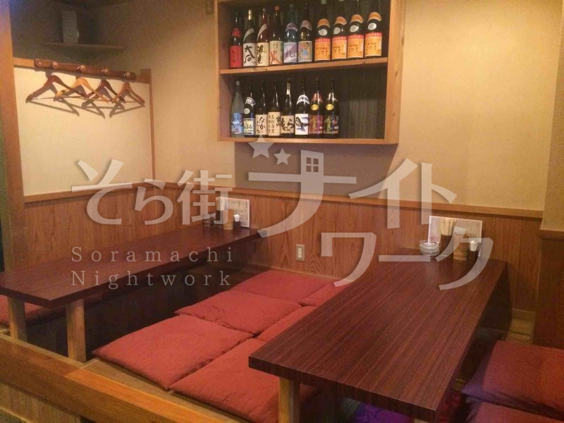 店内に流れるジャズで雰囲気は◎デートや、落ち着いた話にもピッタリ!!カウンター越しに店主との会話を楽しむのもOK