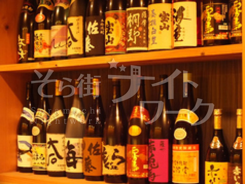 店内に流れるジャズで雰囲気は◎デートや、落ち着いた話にもピッタリ!!カウンター越しに店主との会話を楽しむのもOK